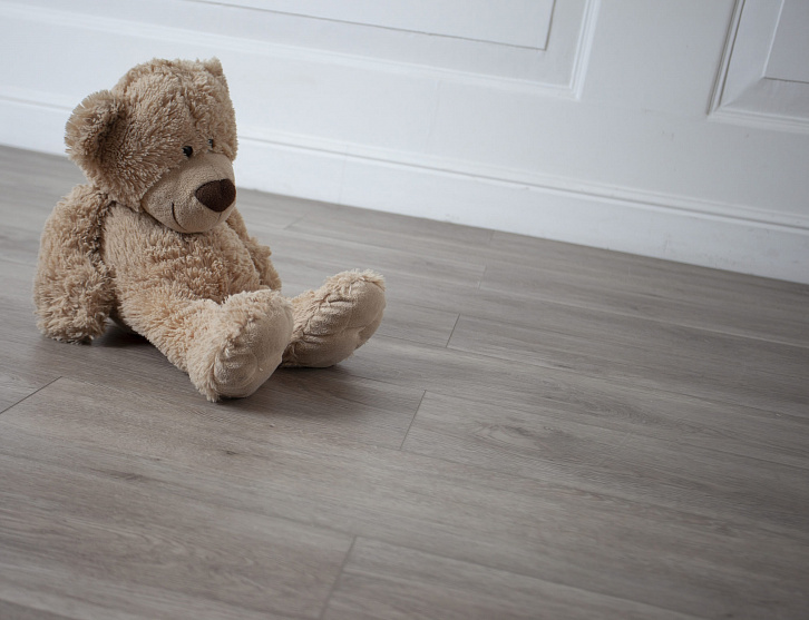 Усовершенствованная кварц-виниловая LVT плитка DAMY FLOOR Семья Дуб Горный Усовершенствованная кварц-виниловая LVT плитка DAMY FLOOR Семья Дуб Горный