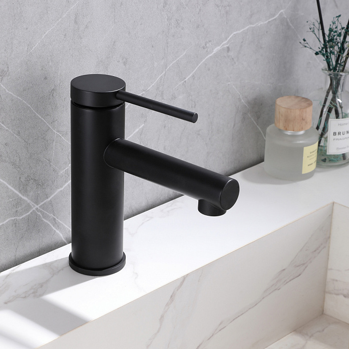 Смеситель ABBER Emotion AF8810B для раковины, черный матовый Смеситель ABBER Emotion AF8810B для раковины, черный матовый